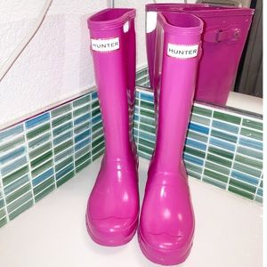 HUNTER Big Kids Gloss Rain Boots 12” Bubble Gum Pink SZ: 3 Kids
